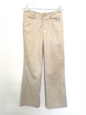 Banana Republic Women’s Light Khaki Pants With Stretch Size 4R EUC